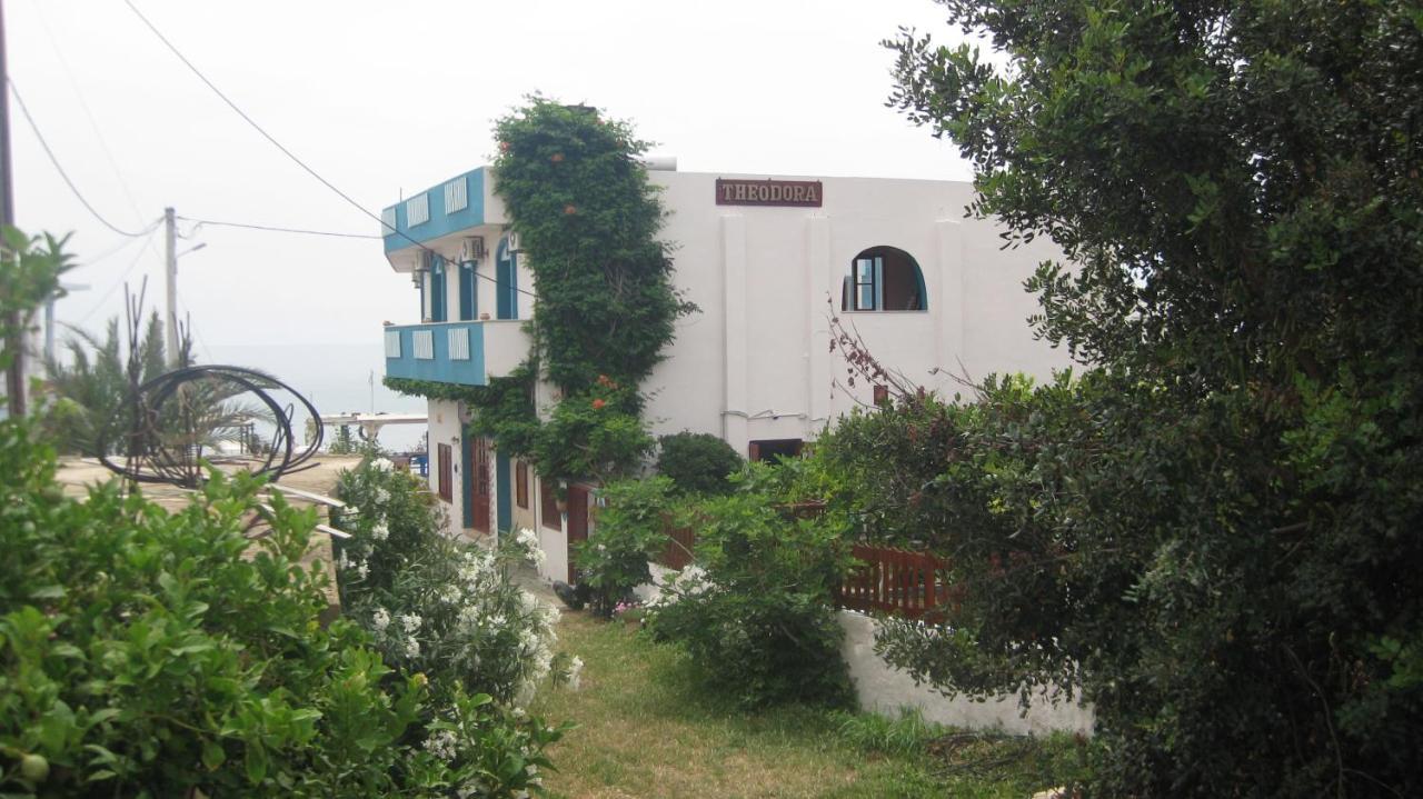 Theodora Aparthotel Makriyialós Ngoại thất bức ảnh